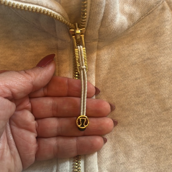 M/L Lululemon oversized scuba sweatshirt - Picture 5 of 6